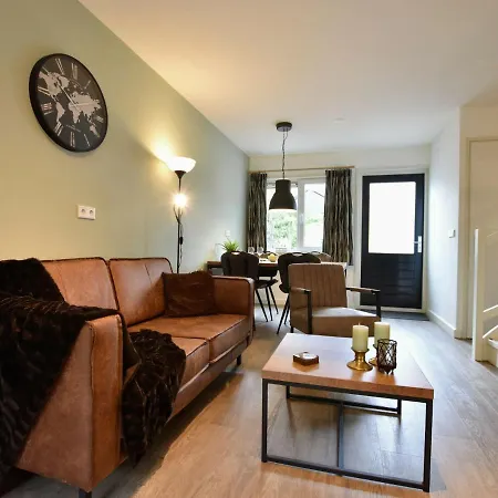 בית נופש Luxury Holiday In With Terrace