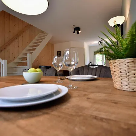 Luxury Holiday In With Terrace הושורסט