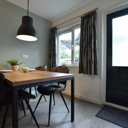 בית נופש Luxury Holiday In With Terrace הושורסט
